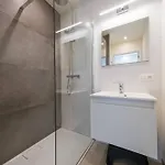 Appartement Renovated 2-bedroom In Oostende