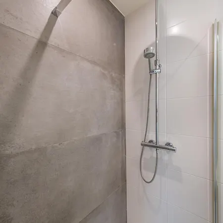 Daire Renovated 2-bedroom In